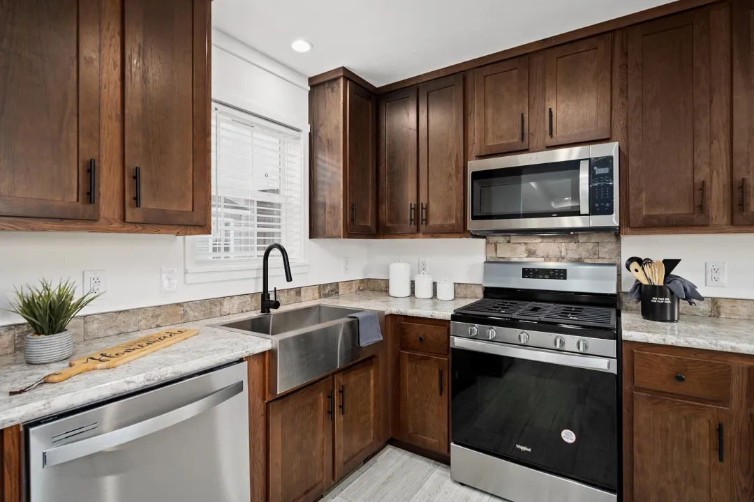 Icon Kitchen 1
