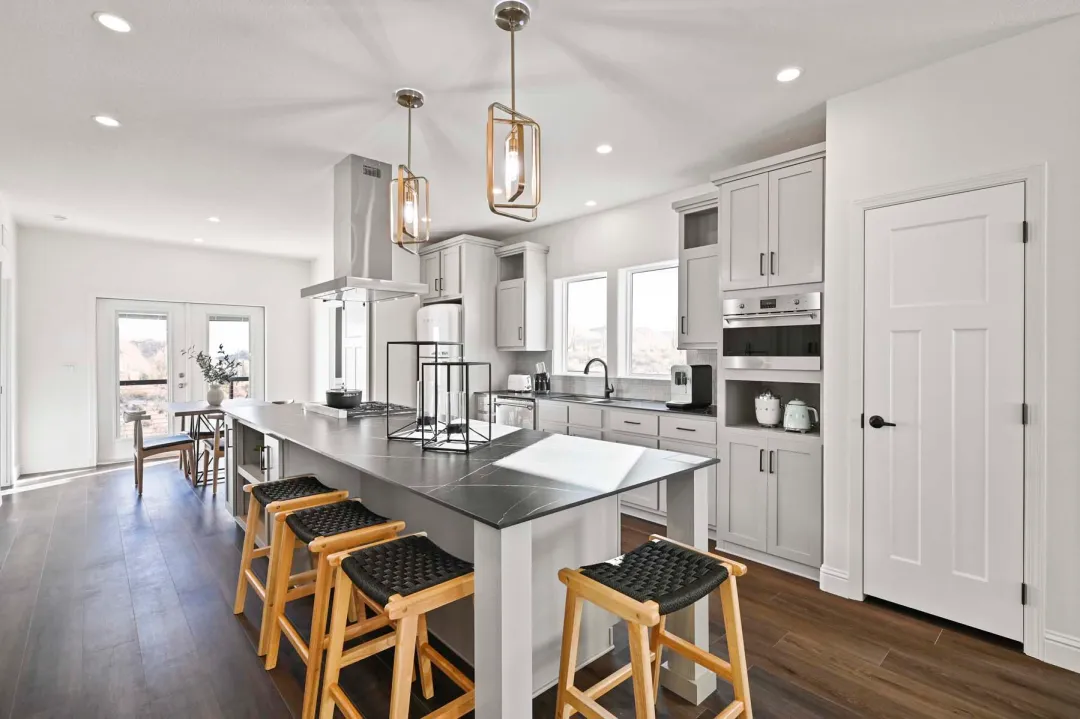 Canyon Kitchen